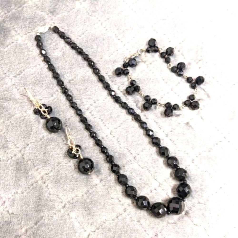 Vintage 1990's Black Facetted Crystal Bead Choker w/ Bracelet & Pierced Earrings - Picture 4 of 11